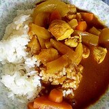 炭酸水で柔らか！　「鶏ムネ肉のカレー」　　　♪♪